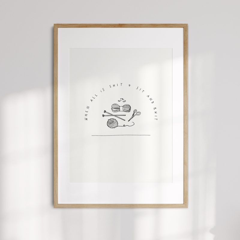 Digitaler Kunstdruck "Sit & Knit"